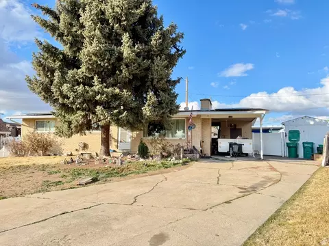 1127 E 1050 S, Clearfield, UT 84015