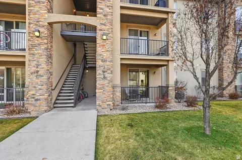 Exterior - 281 W 650 N #B, Centerville, UT 84014 photo 3 of 11