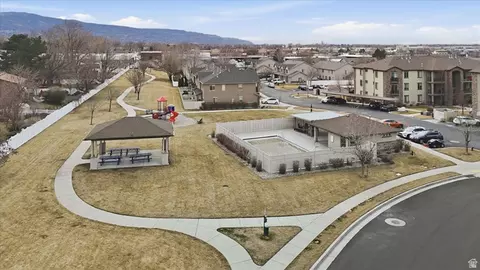 View/Area - 281 W 650 N #B, Centerville, UT 84014 photo 9 of 9