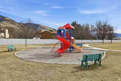 Other - 281 W 650 N #B, Centerville, UT 84014 photo 8 of 10