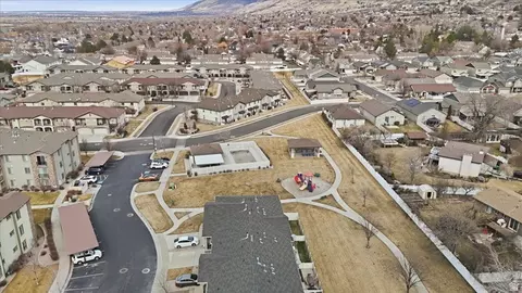 View/Area - 281 W 650 N #B, Centerville, UT 84014 photo 3 of 9