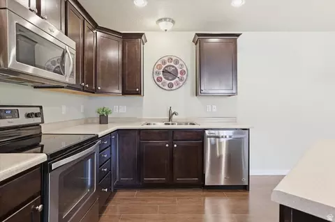 Kitchen - 281 W 650 N #B, Centerville, UT 84014 photo 1 of 4