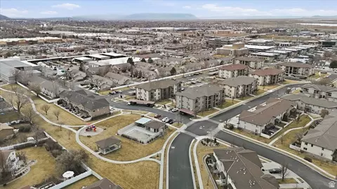 View/Area - 281 W 650 N #B, Centerville, UT 84014 photo 8 of 9