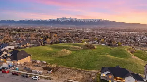129 N Sherwood Dr #5, Providence, UT 84332