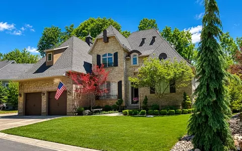 57 W Grove Creek Cir, Farmington, UT 84025