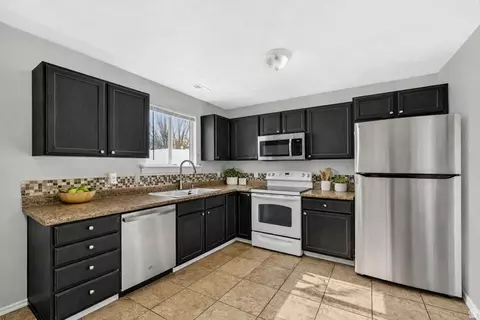 422 E 2050 N #5C, North Ogden, UT 84414