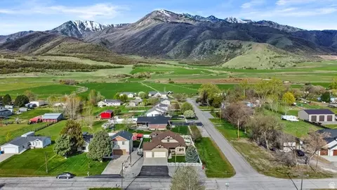 507 S 200 W, Wellsville, UT 84339