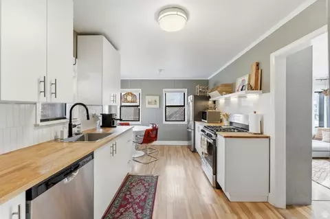 Kitchen - 321 E 6240 S, Murray, UT 84107 photo 2 of 6