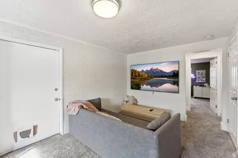 Living - 321 E 6240 S, Murray, UT 84107 photo 6 of 7