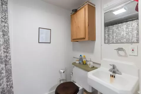 Bath - 654 N 100 E, Logan, UT 84321 photo 3 of 3