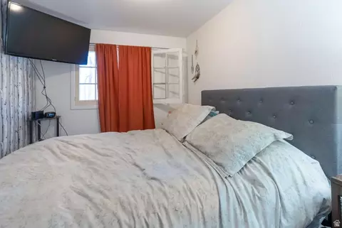 Bedroom - 654 N 100 E, Logan, UT 84321 photo 5 of 6