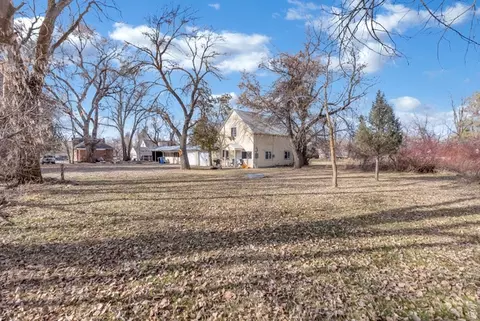 Exterior - 654 N 100 E, Logan, UT 84321 photo 7 of 9