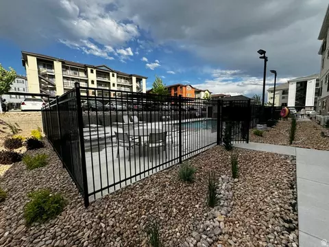 Exterior - 1140 W 950 N #D302, Orem, UT 84058 photo 1 of 2