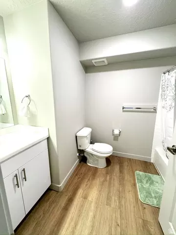 Bath - 1140 W 950 N #D302, Orem, UT 84058 photo 2 of 4