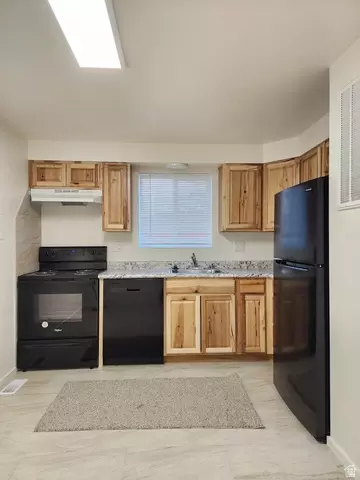 Kitchen - 1068 S Ellen Cir, Orem, UT 84058 photo 2 of 3