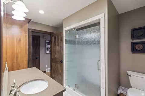 Bath - 1199 N 520 E, Salina, UT 84654 photo 3 of 6