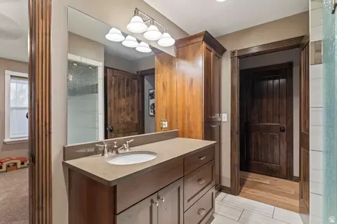 Bath - 1199 N 520 E, Salina, UT 84654 photo 4 of 6