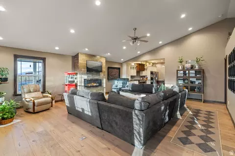 Living - 1199 N 520 E, Salina, UT 84654 photo 2 of 2