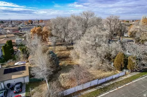 2263 N 900 W, Clinton, UT 84015