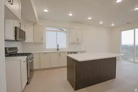 Kitchen - 231 W 550 N, Smithfield, UT 84335 photo 1 of 1