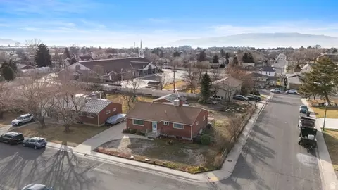 View/Area - 912 S 100 E, Orem, UT 84058 photo 3 of 7