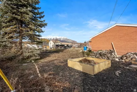 Exterior - 912 S 100 E, Orem, UT 84058 photo 3 of 6