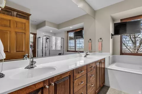 Bath - 337 E Brayden Way, Draper, UT 84020 photo 1 of 5