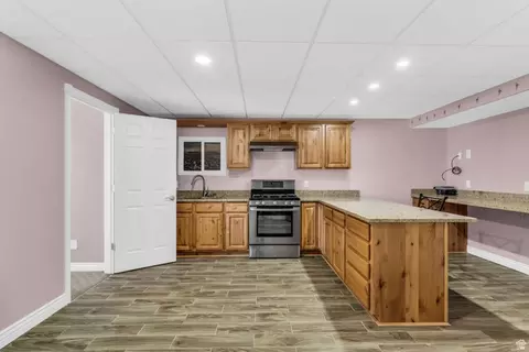 Kitchen - 337 E Brayden Way, Draper, UT 84020 photo 6 of 7
