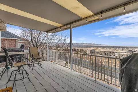 Exterior - 337 E Brayden Way, Draper, UT 84020 photo 1 of 6