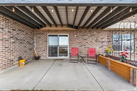 Exterior - 337 E Brayden Way, Draper, UT 84020 photo 4 of 6