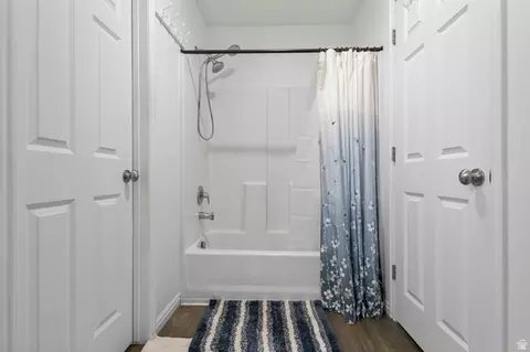 Bath - 1527 S Uinta View Cir, Francis, UT 84036 photo 1 of 4