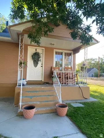 97 N 100 E, Marysvale, UT 84750