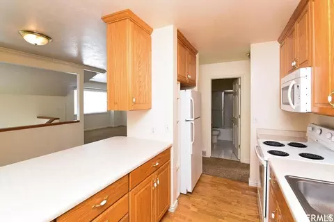 Kitchen - 1130 N 200 W, Bountiful, UT 84010 photo 2 of 2