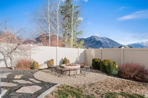 Exterior - 168 E 2100 S, Orem, UT 84058 photo 5 of 12