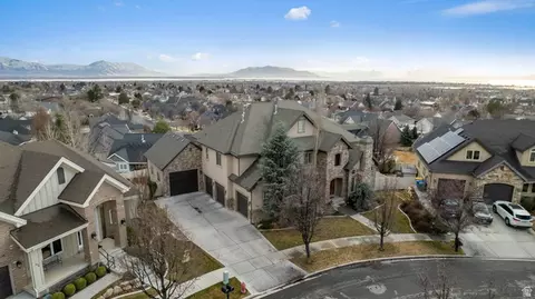 View/Area - 168 E 2100 S, Orem, UT 84058 photo 2 of 10