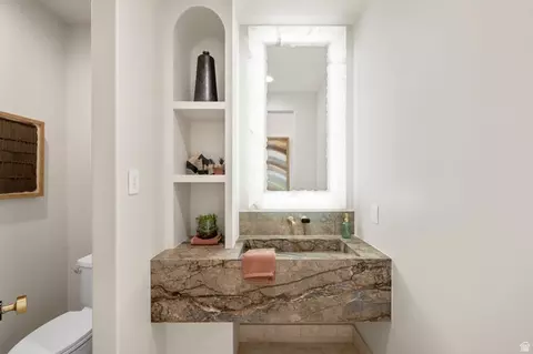 Bath - 298 E Colima Rd, Washington, UT 84780 photo 17 of 17