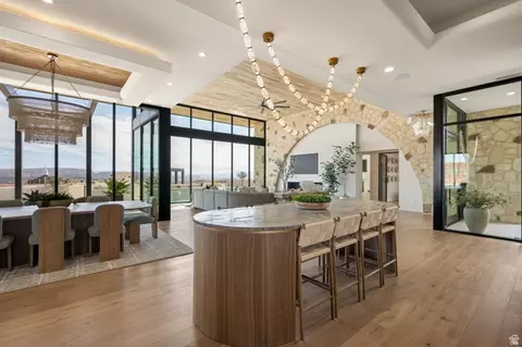 Dining - 298 E Colima Rd, Washington, UT 84780 photo 1 of 5