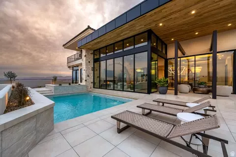 Exterior - 298 E Colima Rd, Washington, UT 84780 photo 14 of 38