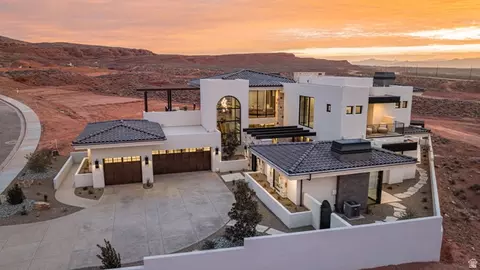 Exterior - 298 E Colima Rd, Washington, UT 84780 photo 36 of 38