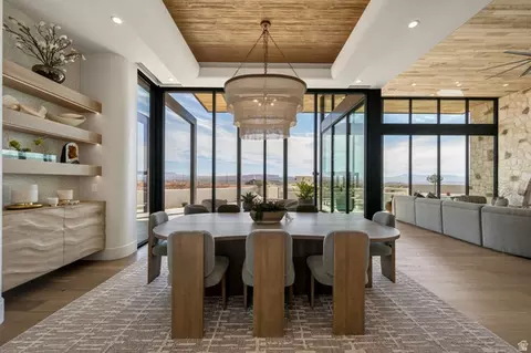 Dining - 298 E Colima Rd, Washington, UT 84780 photo 2 of 5