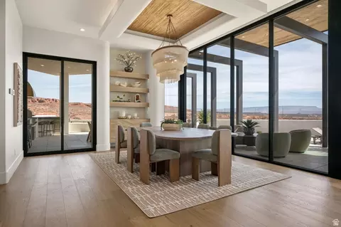 Dining - 298 E Colima Rd, Washington, UT 84780 photo 4 of 5
