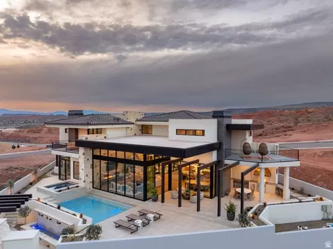 Exterior - 298 E Colima Rd, Washington, UT 84780 photo 22 of 38