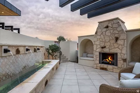 Exterior - 298 E Colima Rd, Washington, UT 84780 photo 12 of 38