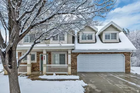 1014 Creekside Dr, Ogden, UT 84404