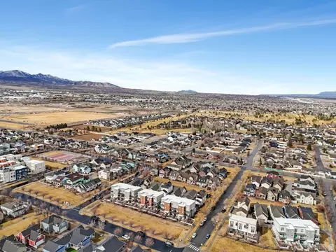 4586 W Vermillion Dr, South Jordan, UT 84009