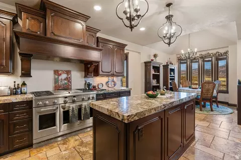 Kitchen - 1297 E 600 S, New Harmony, UT 84757 photo 2 of 5