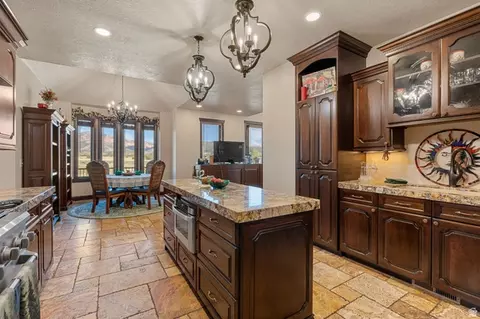 Kitchen - 1297 E 600 S, New Harmony, UT 84757 photo 1 of 5