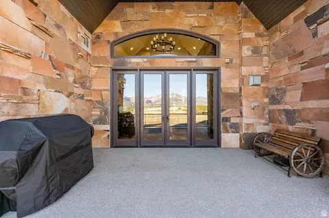 Exterior - 1297 E 600 S, New Harmony, UT 84757 photo 11 of 15
