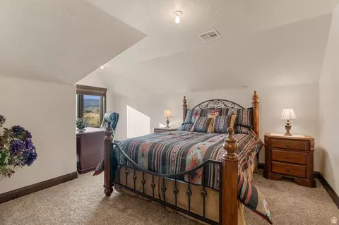 Bedroom - 1297 E 600 S, New Harmony, UT 84757 photo 4 of 10