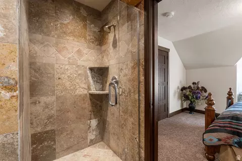 Bath - 1297 E 600 S, New Harmony, UT 84757 photo 5 of 11